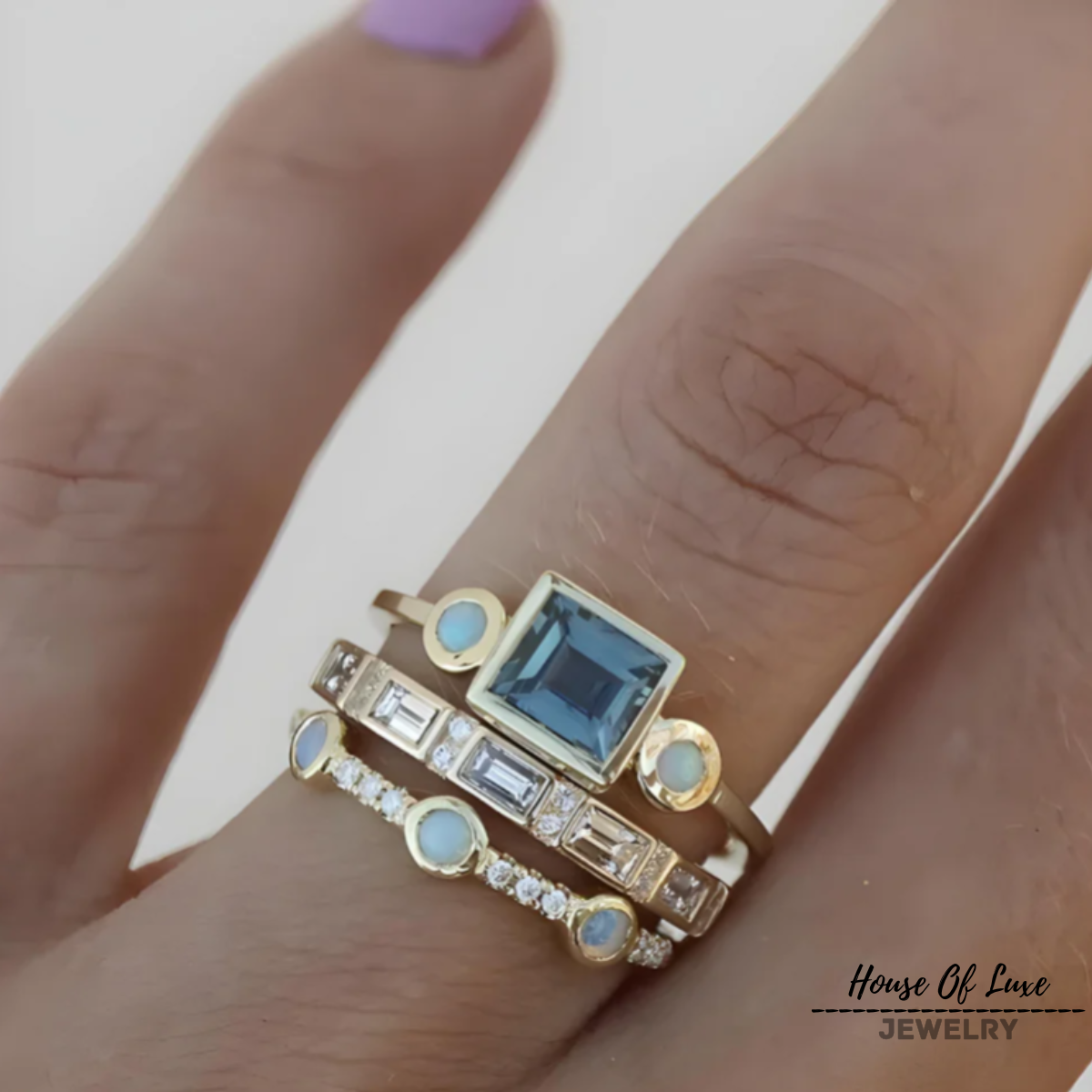 VINTAGE BLUE CRYSTAL RING SET