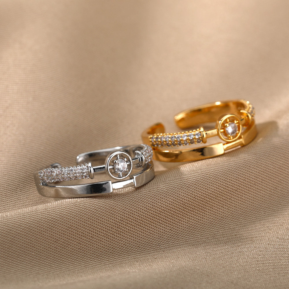 DAISY ADJUSTABLE STAR RING IN GOLD ZIRCON