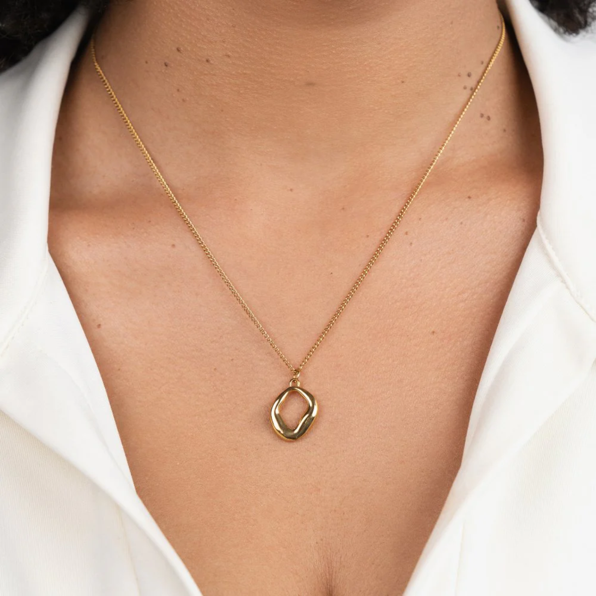 ZOLA GEOMETRIC GOLD NECKLACE