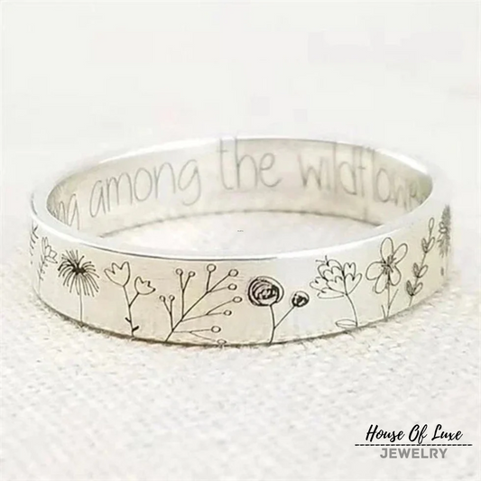 MINIMALIST SILVER RING