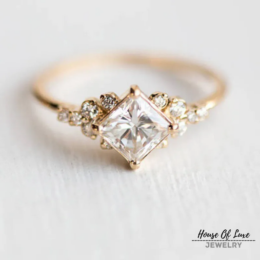 ELEGANT DELYSIAN QUEEN RING