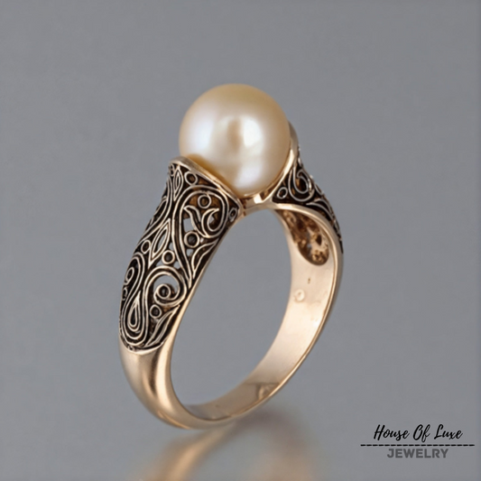 VINTAGE PEARL GOLDEN RING