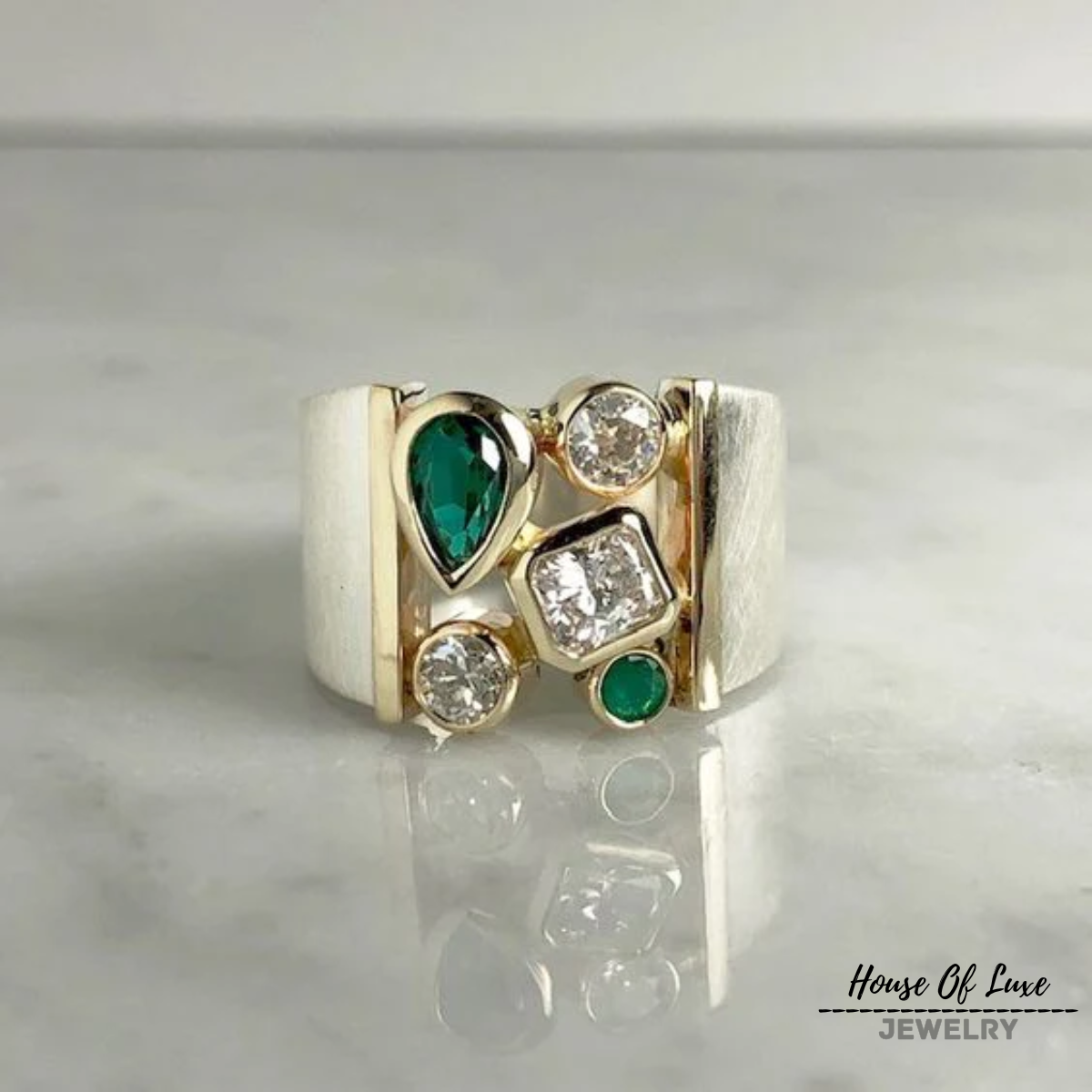 VINTAGE GREEN ZIRCONIA RING