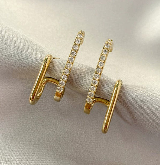 18K Gold Earrings with Claw-Set Crystals