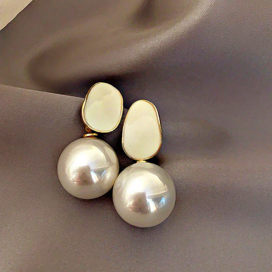 VINTAGE GEOMETRIC PEARL EARRINGS
