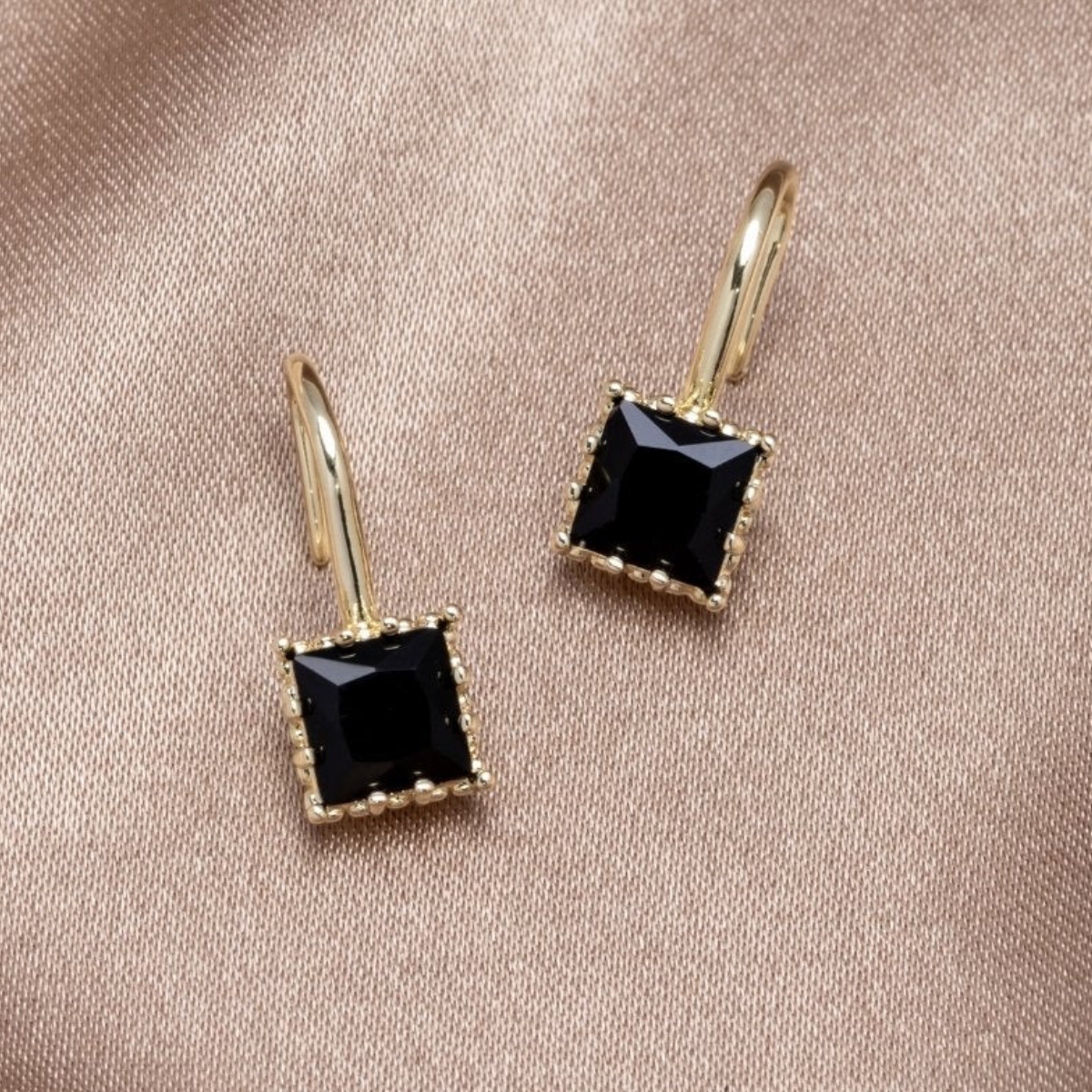 PIPER BLACK CRYSTAL DROP EARRINGS